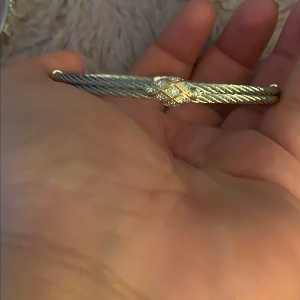 Alor bracelet